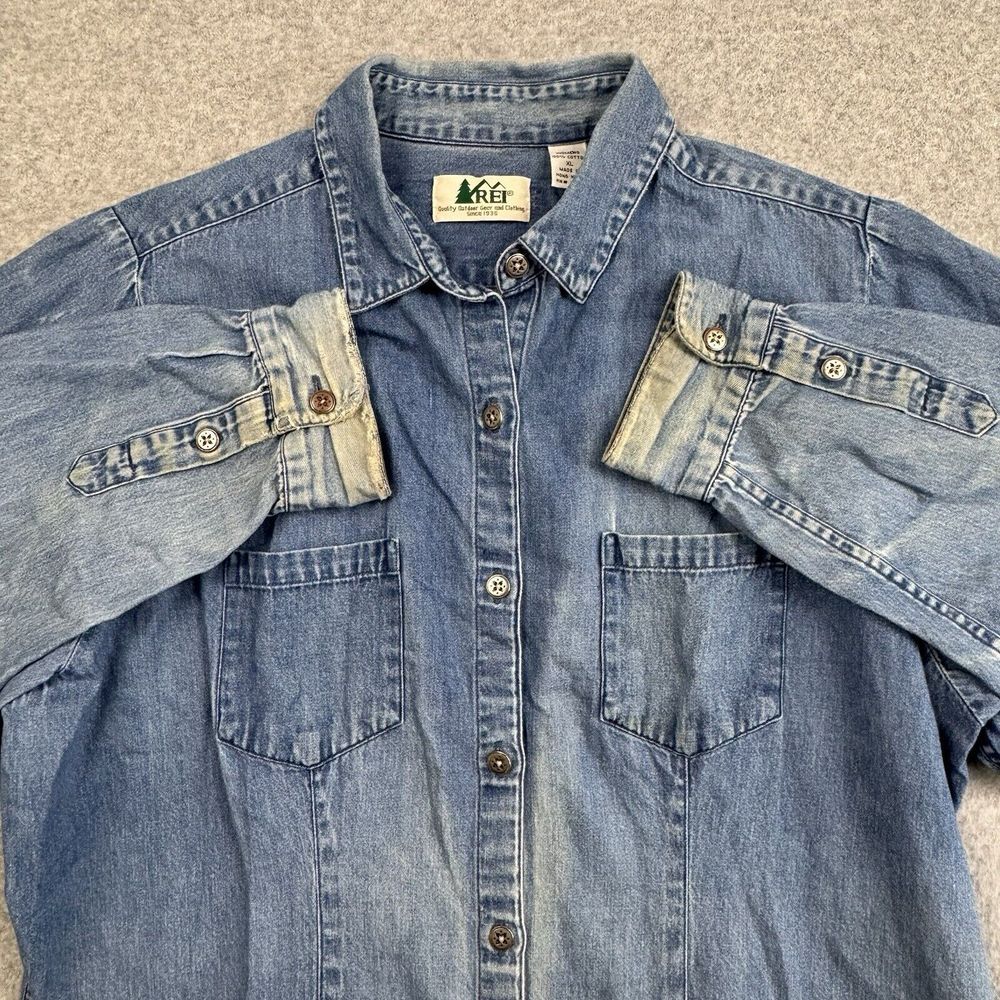 Vintage 80s REI Chambray Denim Shirt‎ Womens XL Long Sleeve Distressed Outdoor